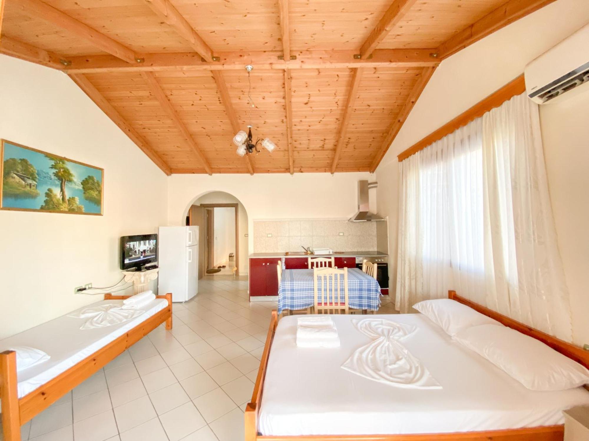 Summerland Apartament