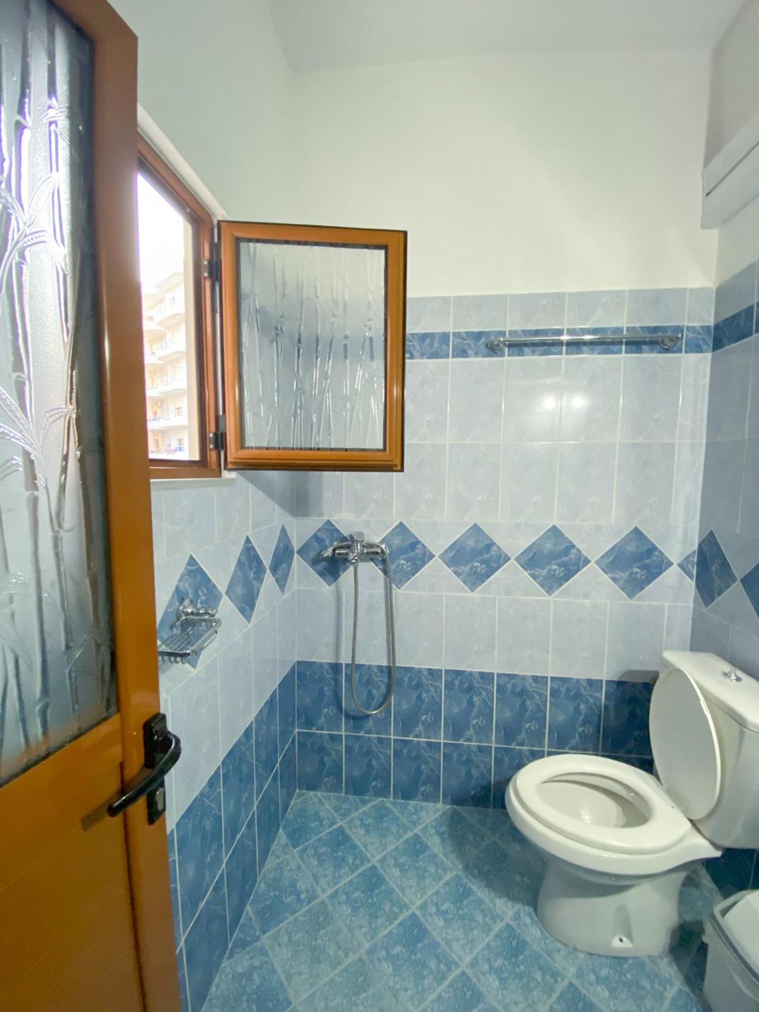 Summerland Apartament *